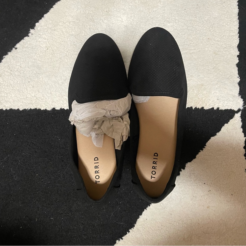 NWT Torrid Black Women's Perforated Loafers 10W